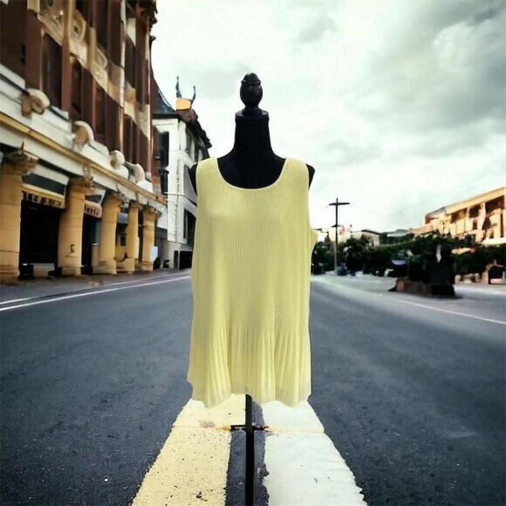 Alfani Woman Plus Size 16 Yellow Pleated Sleeveless Tank Top Casual Blouse‎